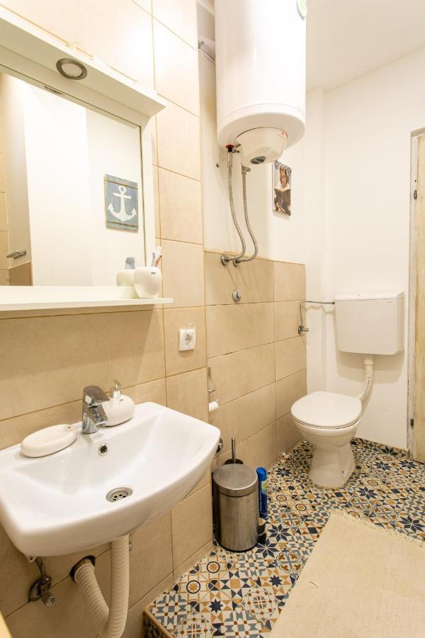 Seosko Domacinstvo Pustolov Apartment Stari Banovci ภายนอก รูปภาพ
